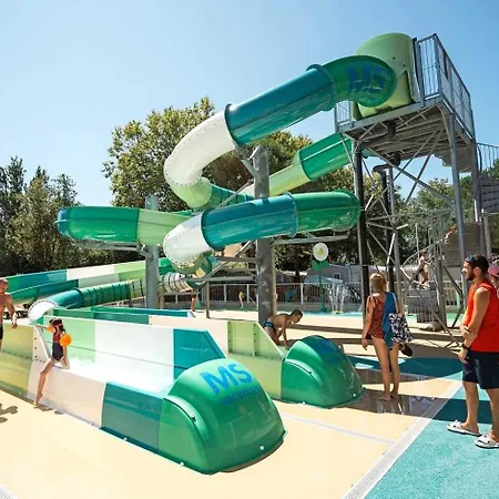Campingplatz 4 Etoiles - Parc Aquatique - Eeibgd Royan